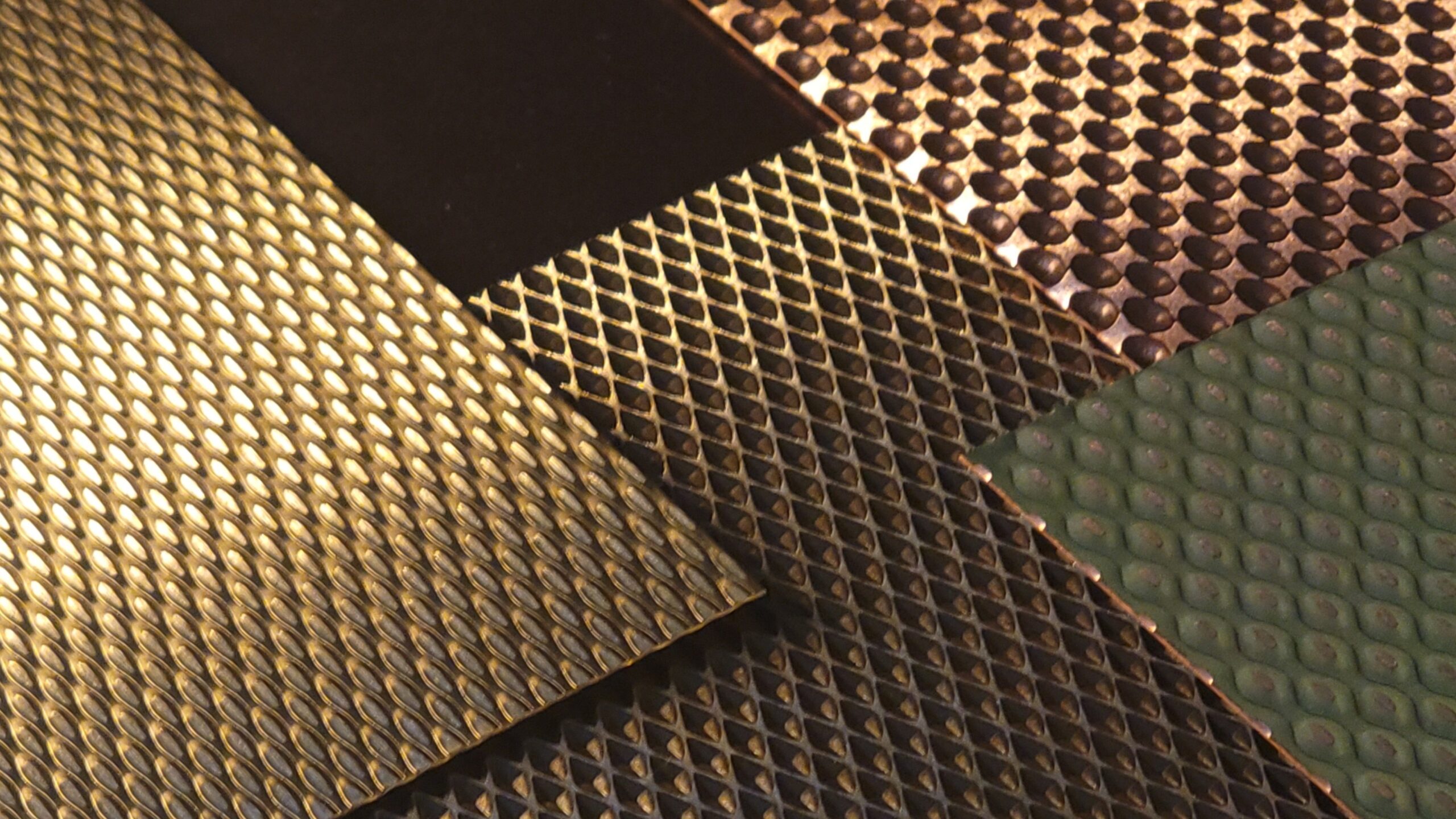 FLAT METALS